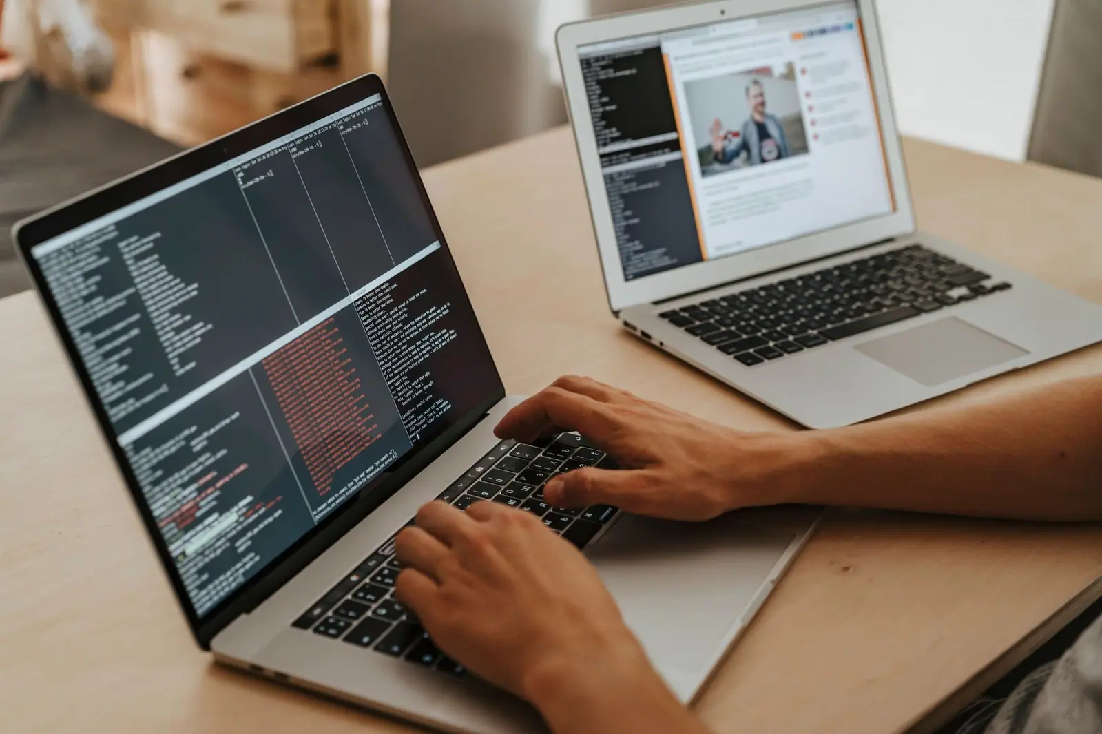 Växeltjänst för företag: molnväxel, telefonväxel och Teams